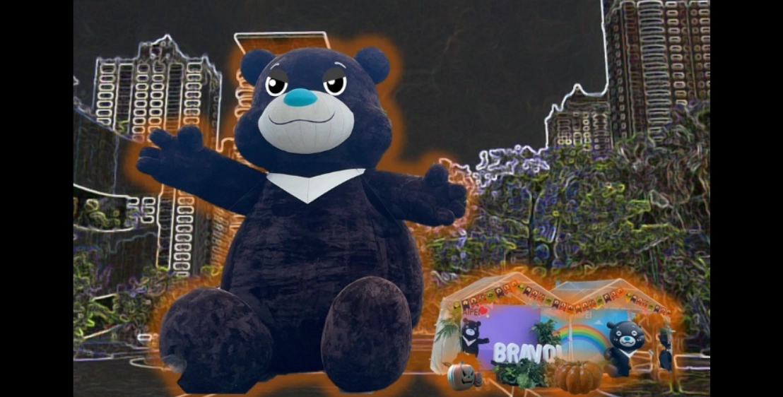 2025 桃園萬聖城宣傳圖：萬聖魔幻夜光踩街秀。五位角色—木乃伊、眼球怪、南瓜人、巫師、吸血鬼—依序站立。